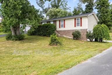 Main picture of 4015 Shady Oak Dr