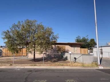 Main picture of 2 Colorado Way