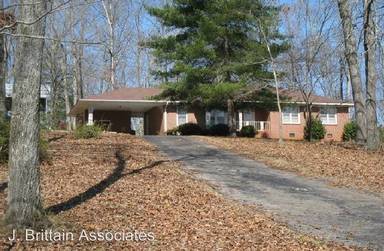 Main picture of 144 Coachs Ln