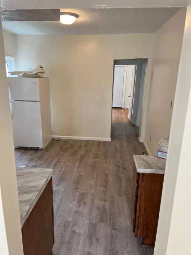 Main picture of 1174 W 8th St