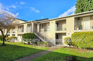 Main picture of 4505 100th St NE