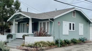 Main picture of 2213 Arizona Ave