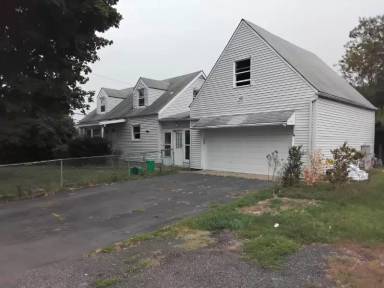 Main picture of 35 Major Andre Dr