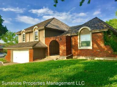 Main picture of 309 SE Melody Ln