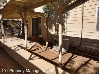 Main picture of 210 N Main St