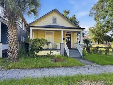 Main picture of 1831 N Laura St