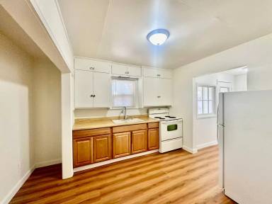 Main picture of 1814 Ivory St