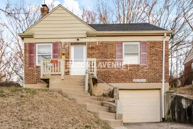 Main picture of 3052 Worthington Ave