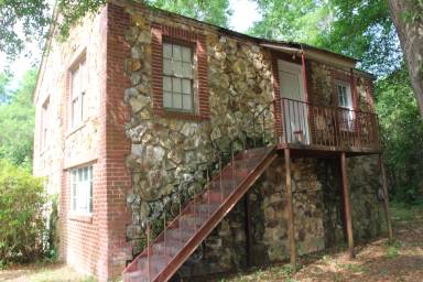 Main picture of 123 Old Johnson Rd