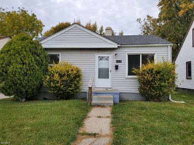 Main picture of 13415 Sherman Ave