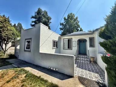 Main picture of 208 S Summit Ave