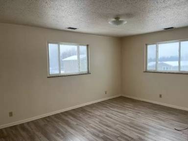 Main picture of 916 Mount Jackson Rd
