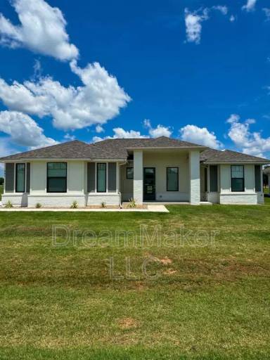 Main picture of 761 Apple Blossom Way