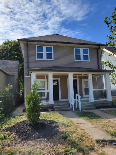 Main picture of 835 Weghorst St