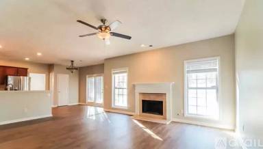 Main picture of 233 Winthrop Ln