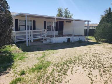 Main picture of 1865 W Foothill St