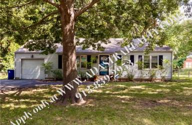 Main picture of 7523 Mackey St