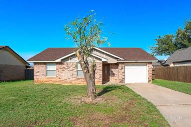 Main picture of 7958 Bonnie Cir