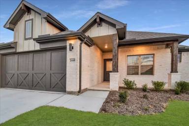 Main picture of 2449 Ponca Dr