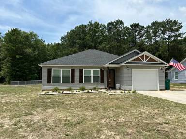 Main picture of 2570 Tindal Rd