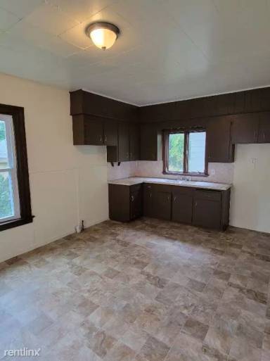 Main picture of 719 17th St