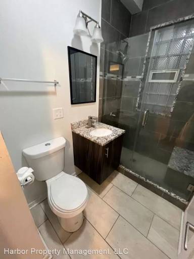 Main picture of 5124 S Dorchester Ave