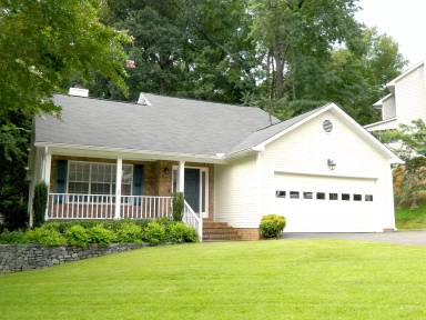 Main picture of 409 Santa Anna Trl