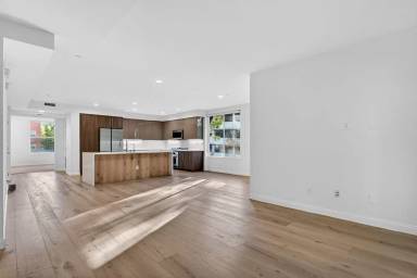 Main picture of 575 Rockefeller