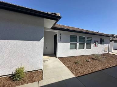 Main picture of 2340 Oakmont Cir