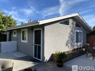Main picture of 236 Cleaves Ct