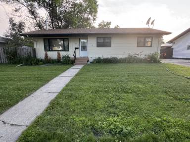 Main picture of 1909 14th St S