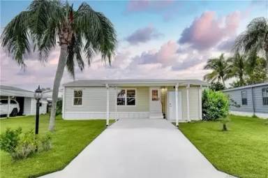 Main picture of 4595 SE Basswood Ter