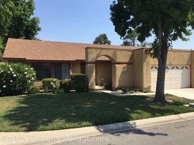 Main picture of 44015 Village 44