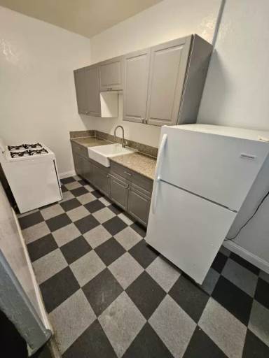 Main picture of 1010 N Madison Ave