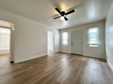 Main picture of 2331 Smythe Ave