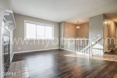 Main picture of 10624 Hartman Ave