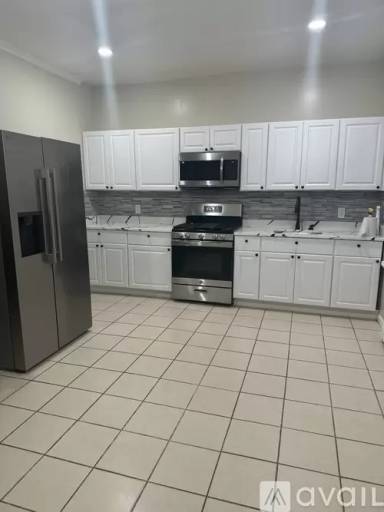 Main picture of 413 Fulton St