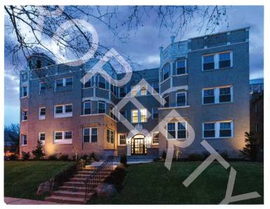 Main picture of 920 Ward Pkwy
