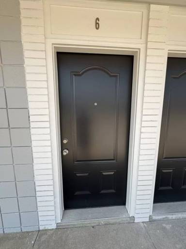 Main picture of 102 S Main St
