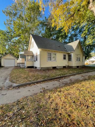 Main picture of 1122 6th St