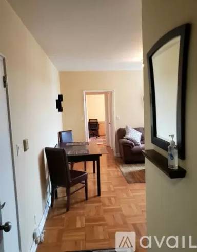 Main picture of Courtyard Manor Coop