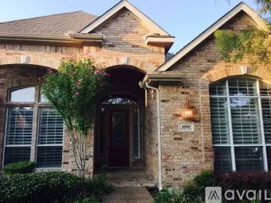 Main picture of 8109 Gallery Way