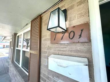 Main picture of 1701 Taylor Ave