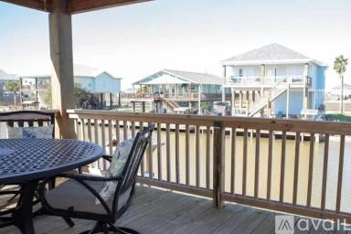 Main picture of 145 Channelview Rd