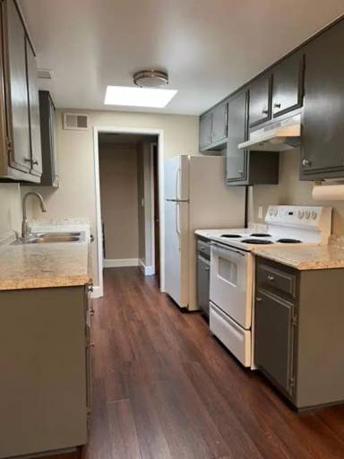 Main picture of 1527 Oak Ave