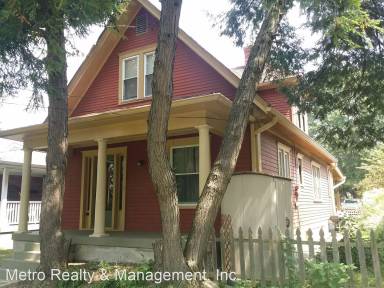 Main picture of 1923 Newburg Rd