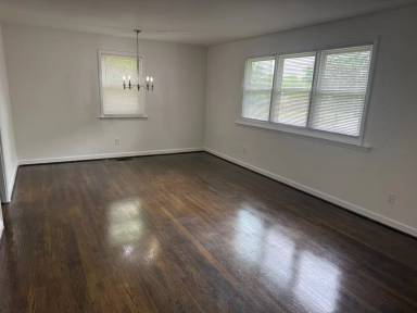 Main picture of 4914 Unaka Ave