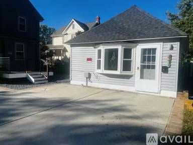 Main picture of 3708 Taylor St