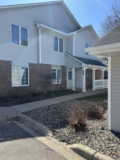 Main picture of 3590 Blue Jay Way