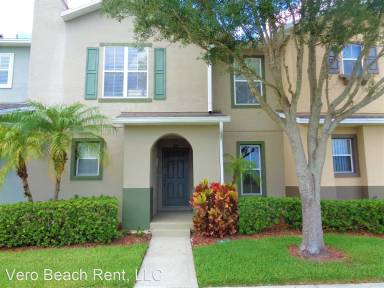 Main picture of 1636 Pointe West Way